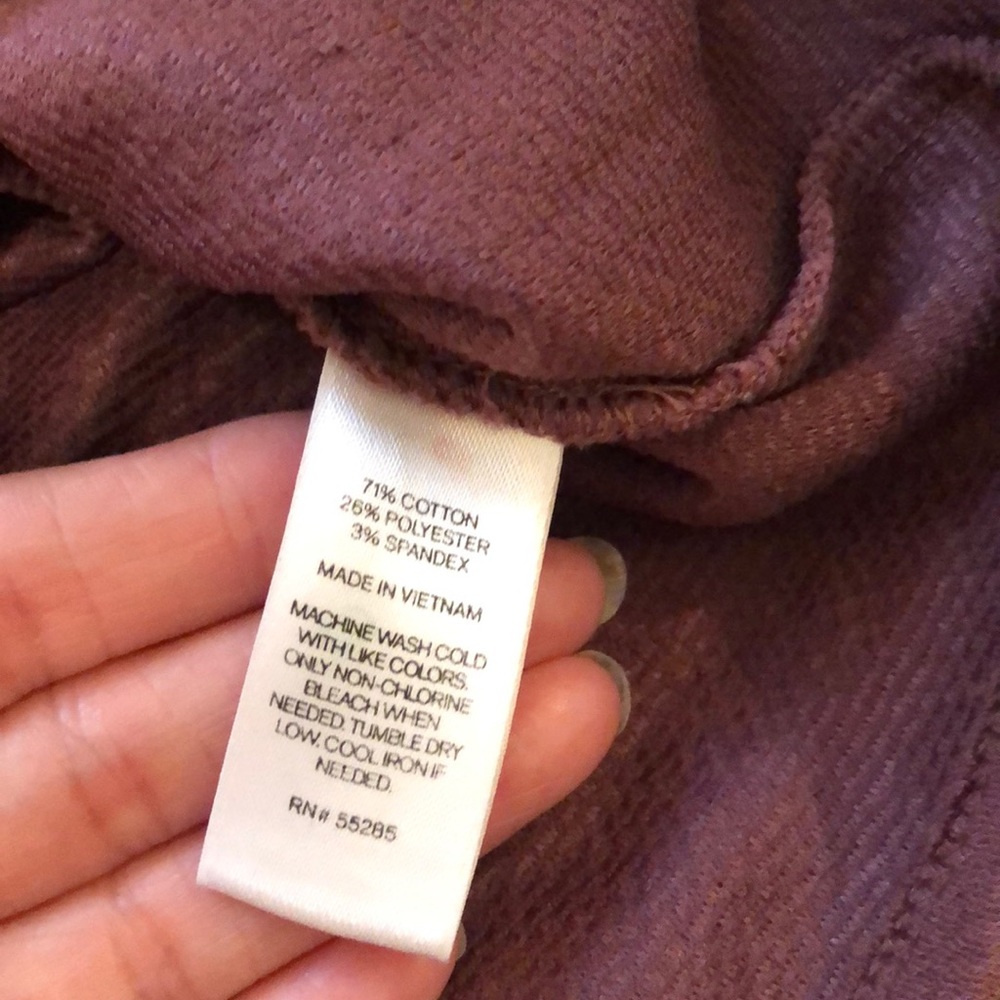 Express Puff Sleeve Top - Picture 4 of 5